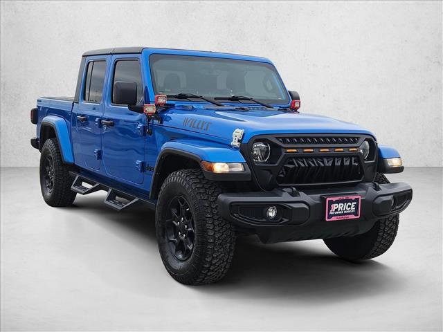 Used 2023 Jeep Gladiator Sport AWD/4WD image 3