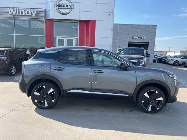 Used 2026 Nissan Kicks SR FWD image 8