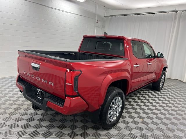 Used 2025 Toyota Tacoma Limited image 5