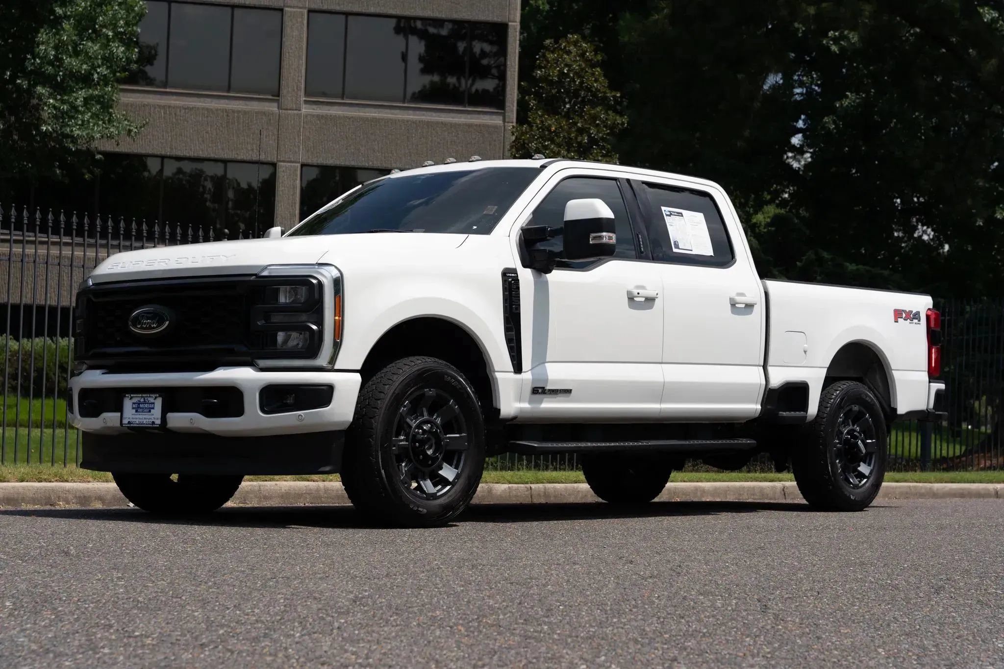 Used 2023 Ford F250 Lariat w/ Lariat Ultimate Package AWD/4WD image 1