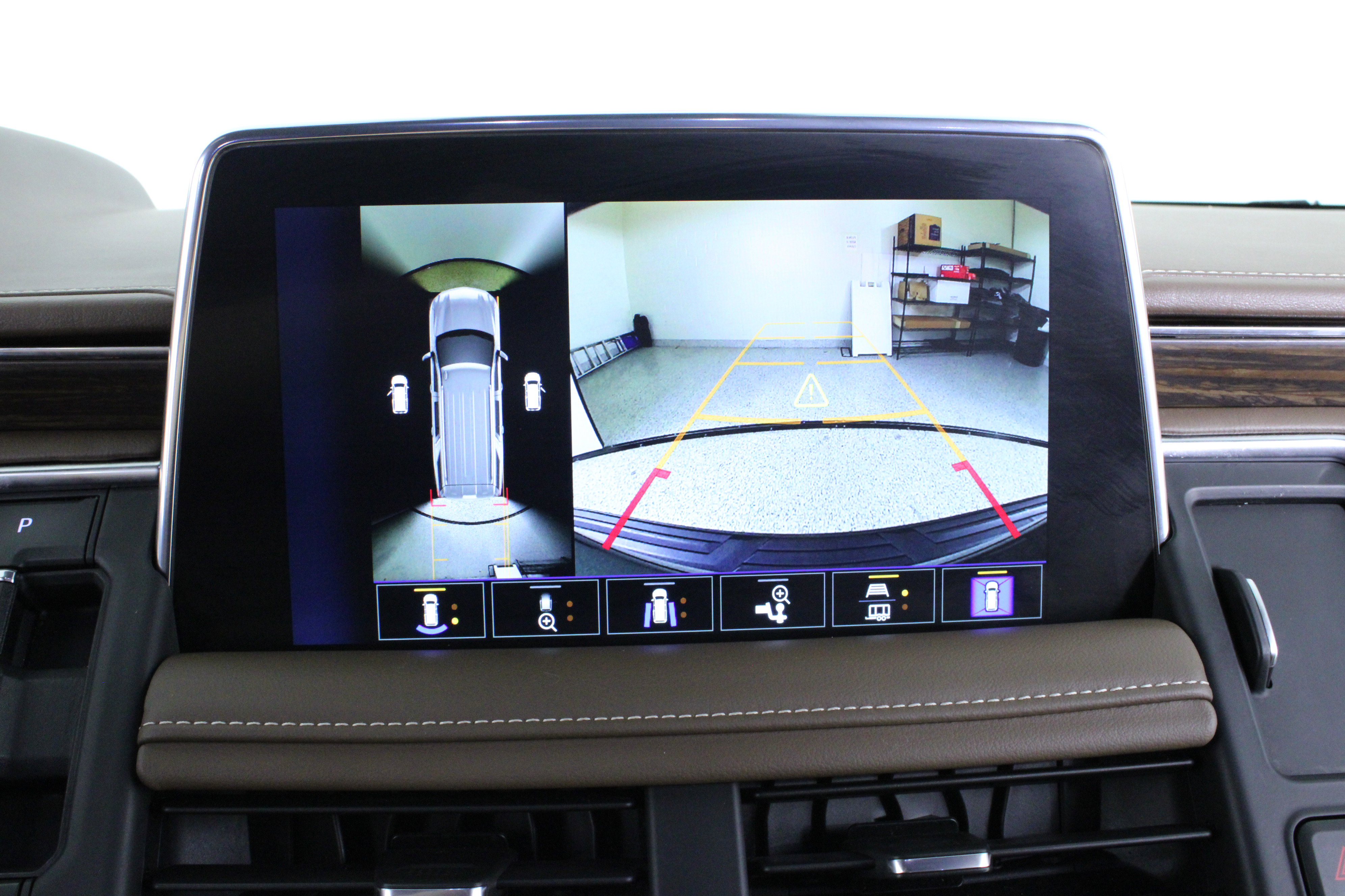 Used 2023 Chevrolet Tahoe High Country w/ Premium Package 2 image 30