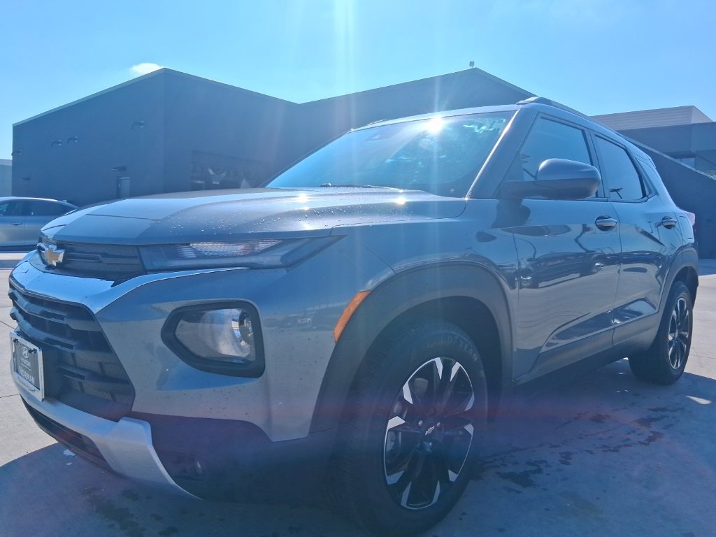 Used 2022 Chevrolet TrailBlazer LT w/ LPO, Blackout Package