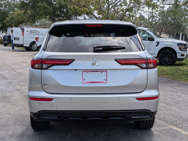 Used 2022 Mitsubishi Outlander SEL Black Edition FWD image 21