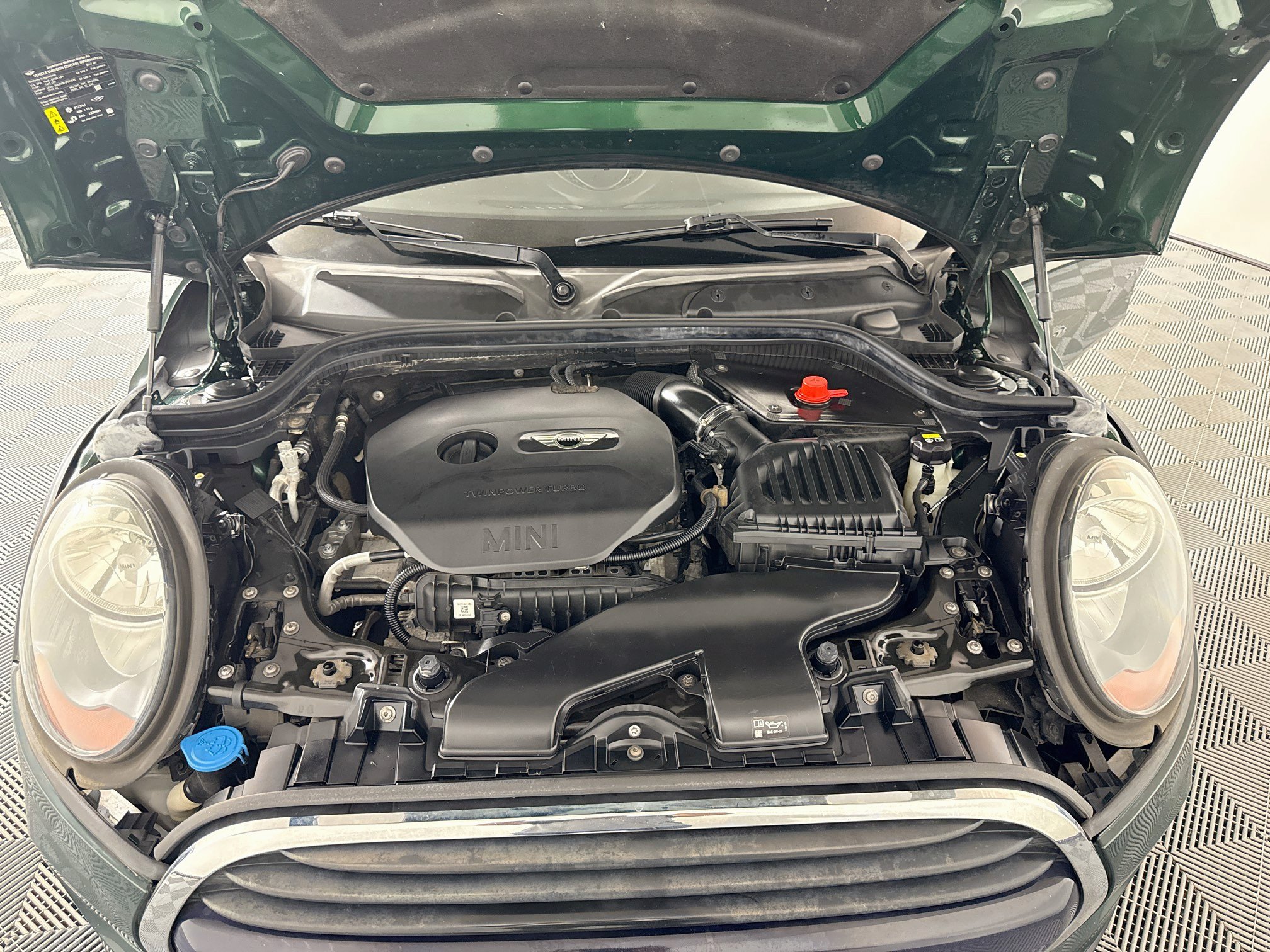 Used 2017 MINI Cooper 2-Door Hardtop FWD image 27