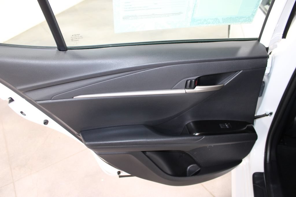 Used 2025 Toyota Camry LE FWD image 17