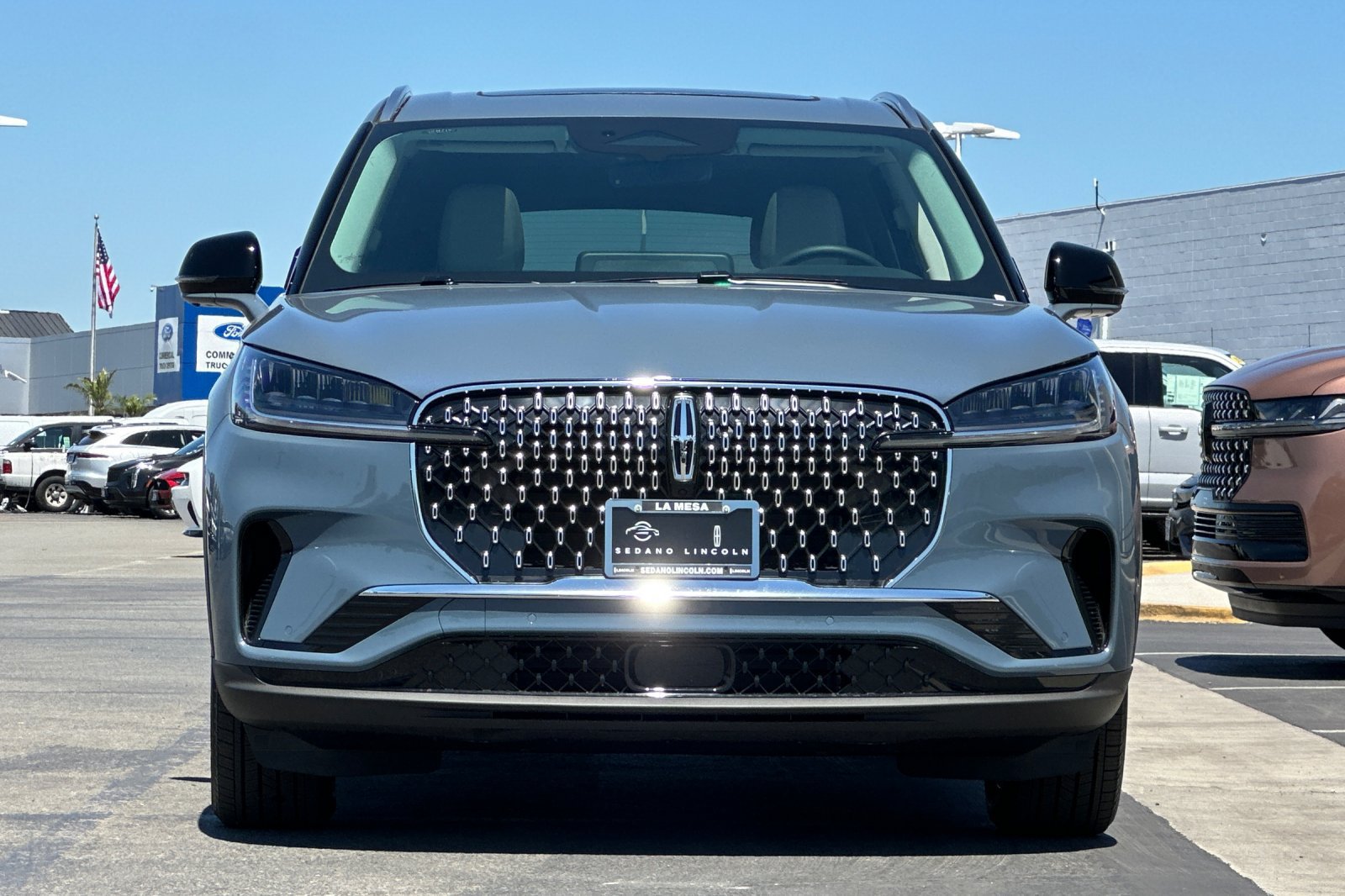 New 2026 Lincoln Aviator AWD image 8