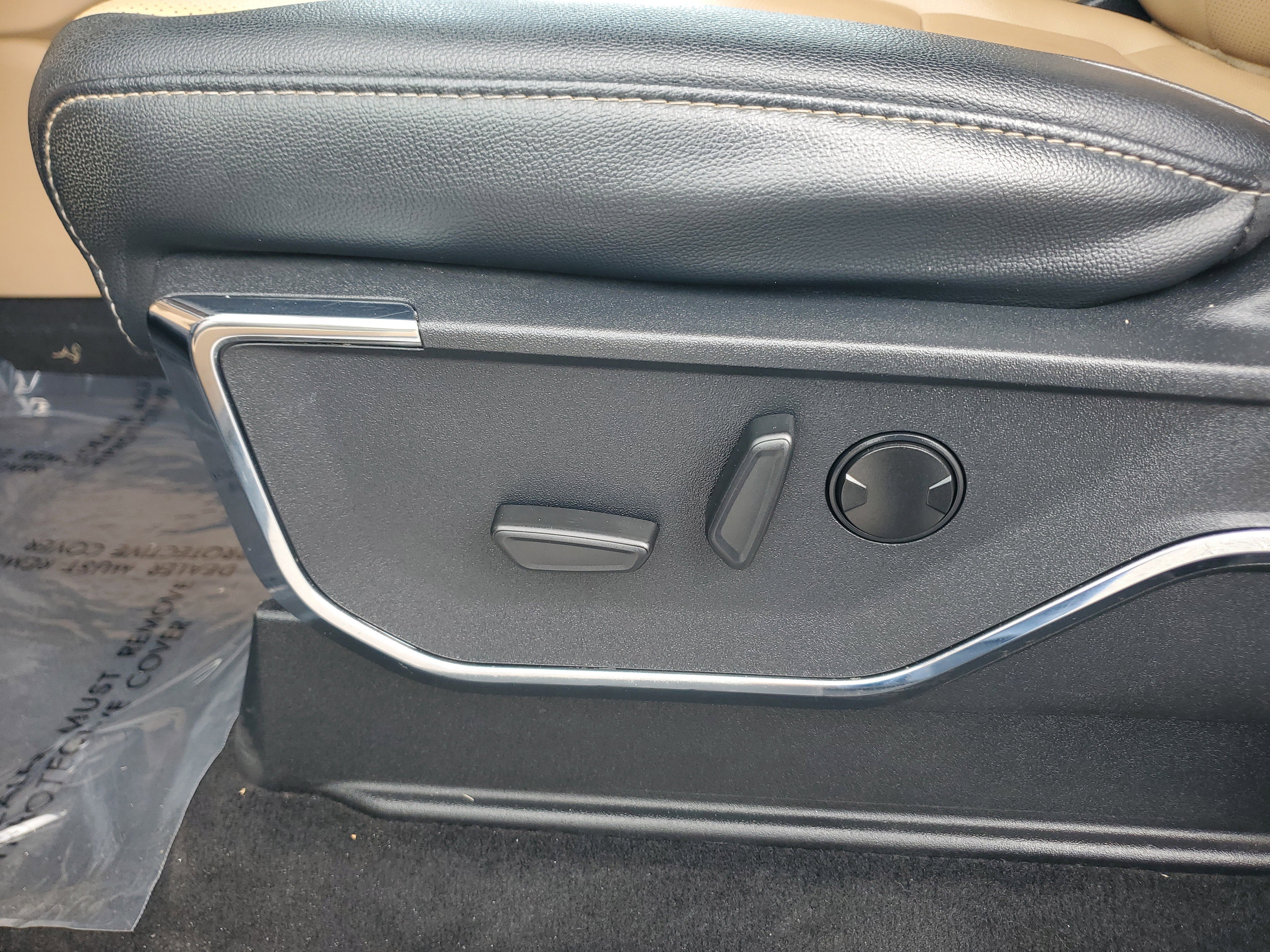 Used 2023 Ford F350 Lariat w/ Lariat Ultimate Package image 9