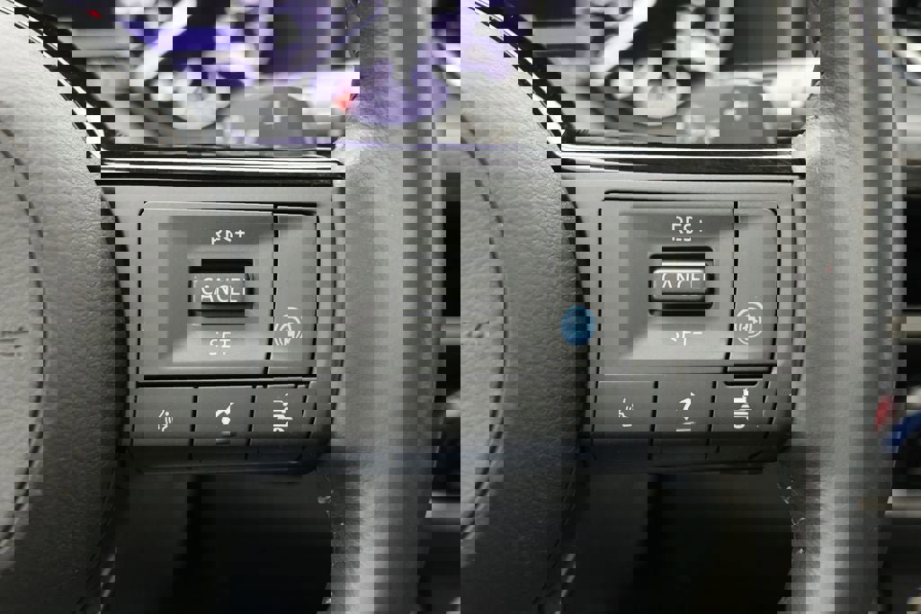 Used 2023 Nissan Rogue SV w/ SV Premium Package image 21