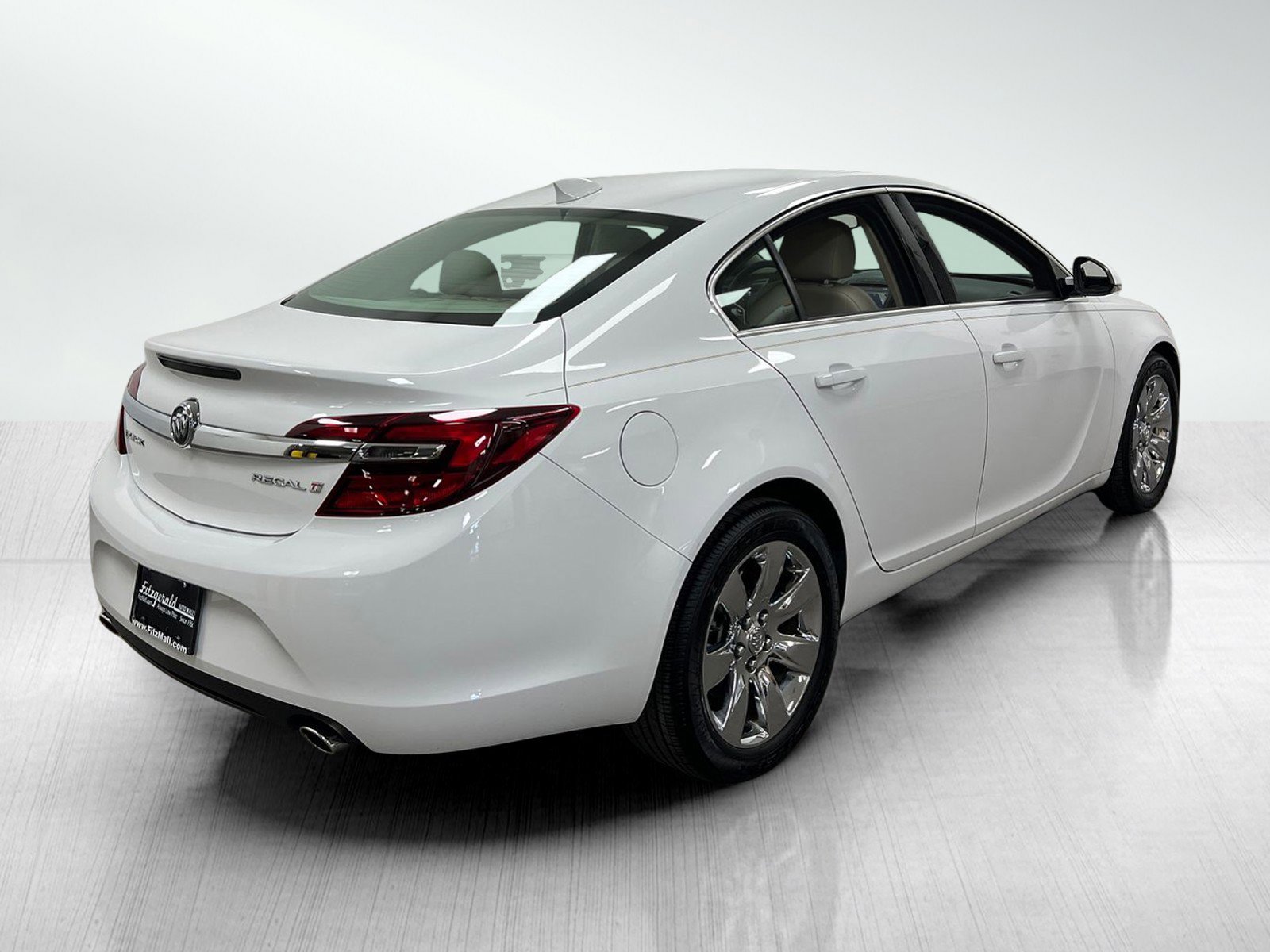 Used 2016 Buick Regal image 7