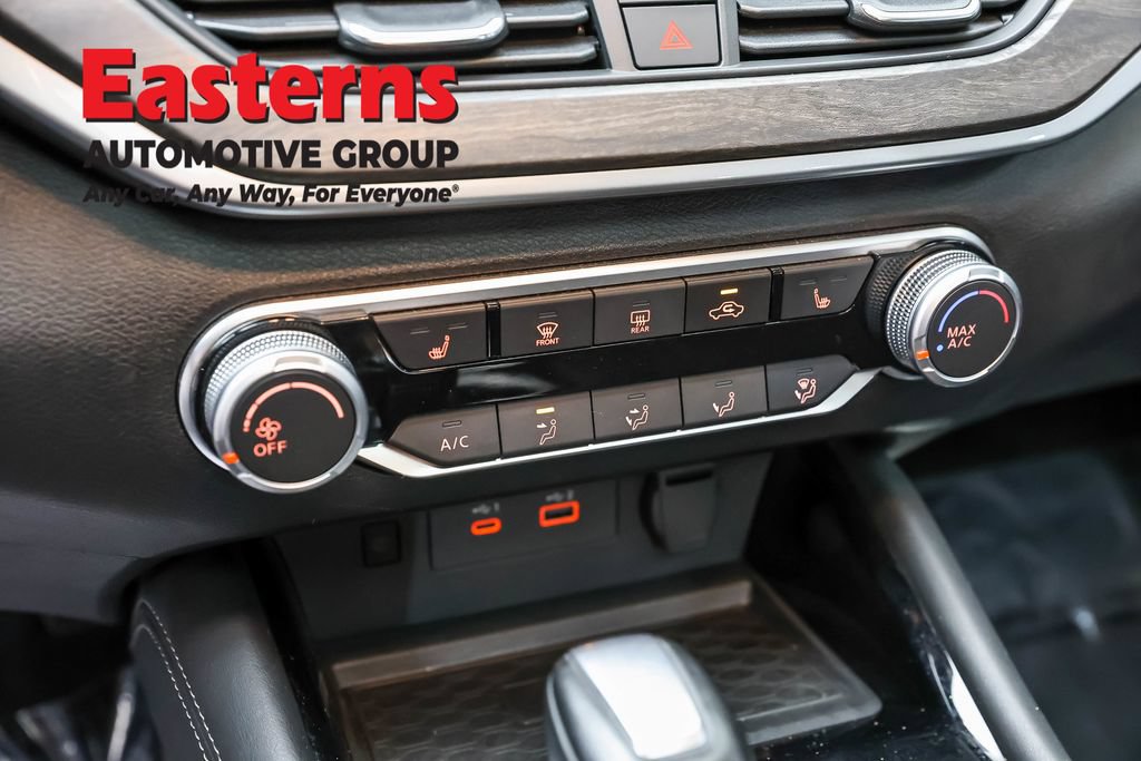 Used 2024 Nissan Altima 2.5 SV w/ SV Premium Package AWD/4WD image 20