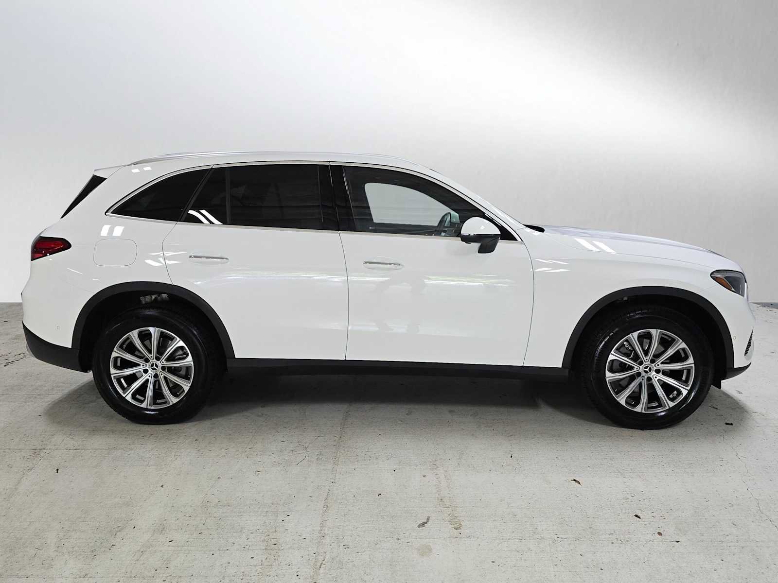 Certified 2026 Mercedes-Benz GLC 300 4MATIC image 2