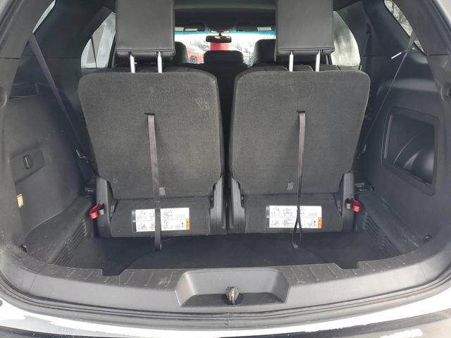 Used 2015 Ford Explorer XLT w/ Equipment Group 202B image 7