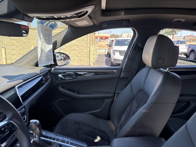 Used 2021 Porsche Macan S AWD/4WD image 13