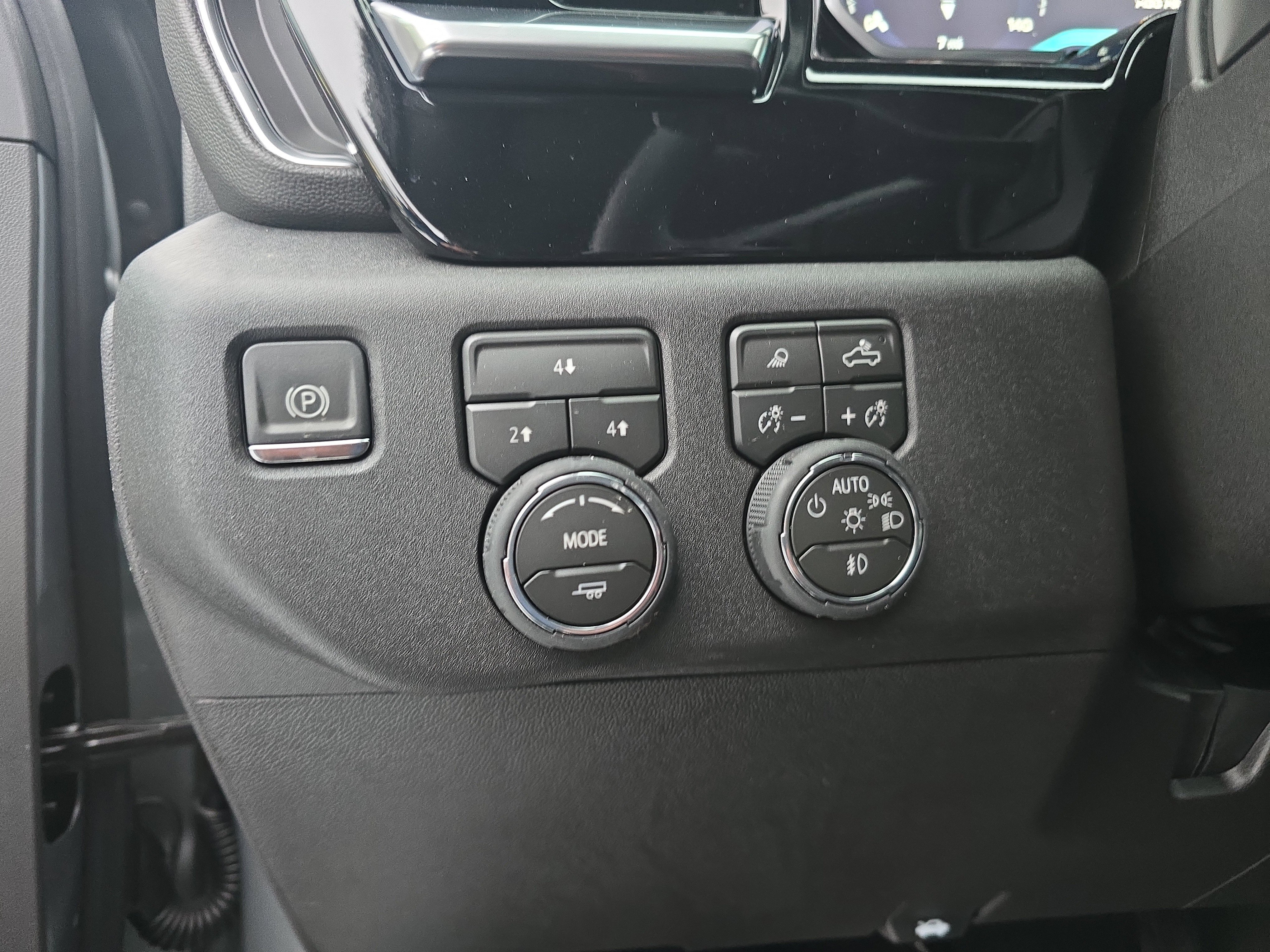 New 2026 Chevrolet Silverado 3500 LT w/ Trail Boss Package image 20