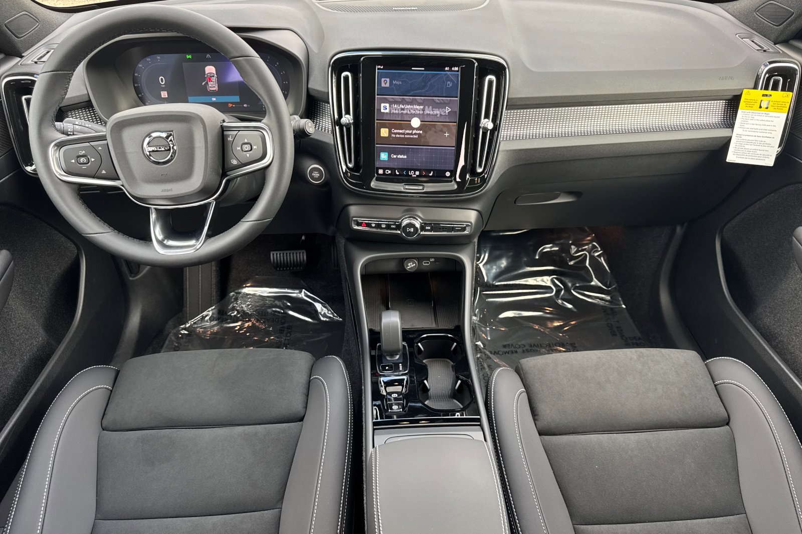 New 2025 Volvo XC40 B5 Ultra image 11