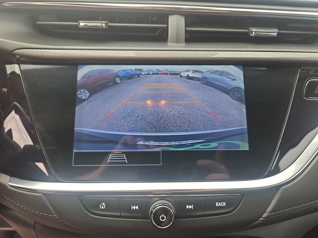 Used 2023 Buick Encore GX Preferred w/ Cold Weather Comfort Package FWD image 21