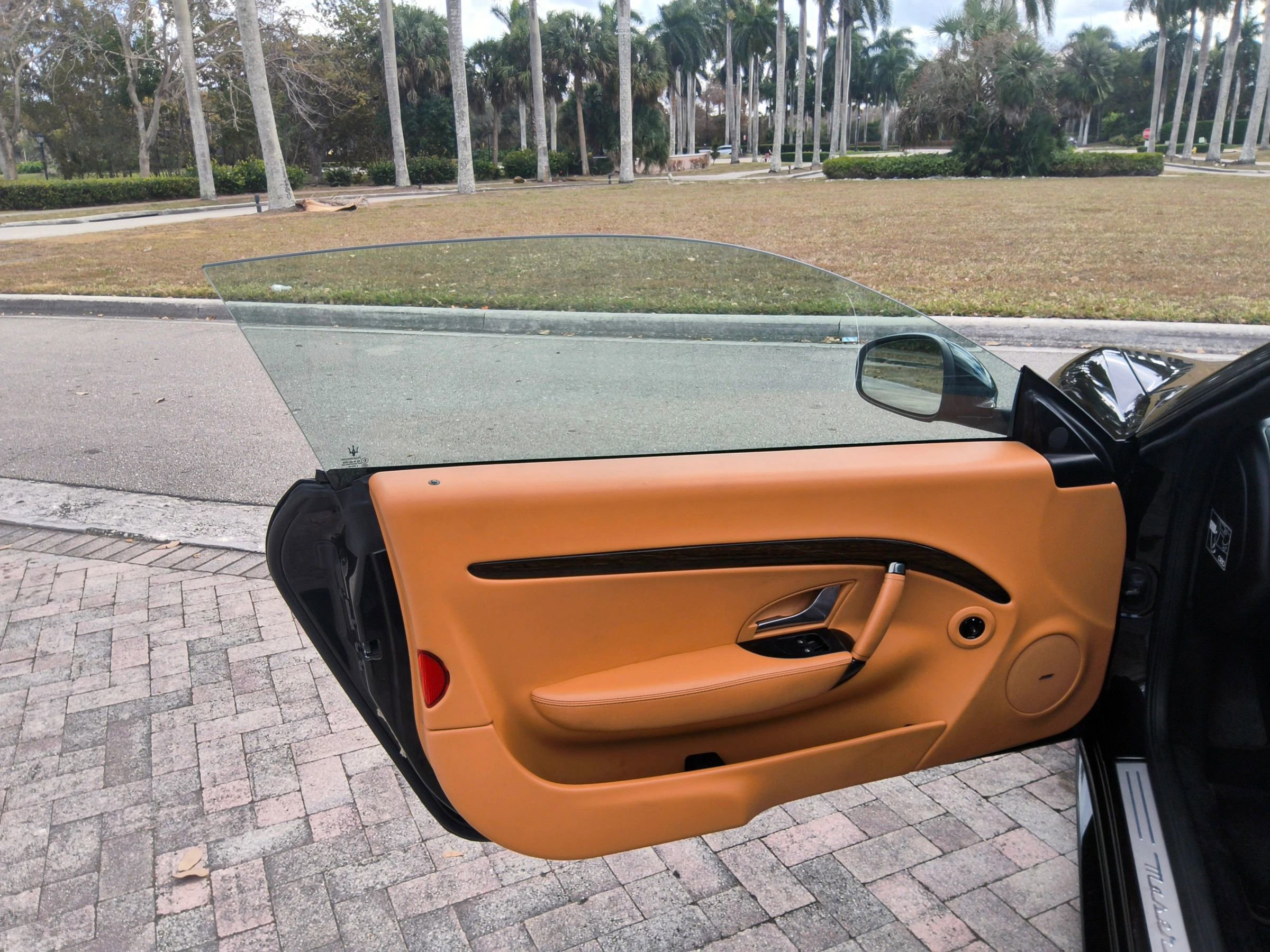 Used 2016 Maserati GranTurismo Sport image 18