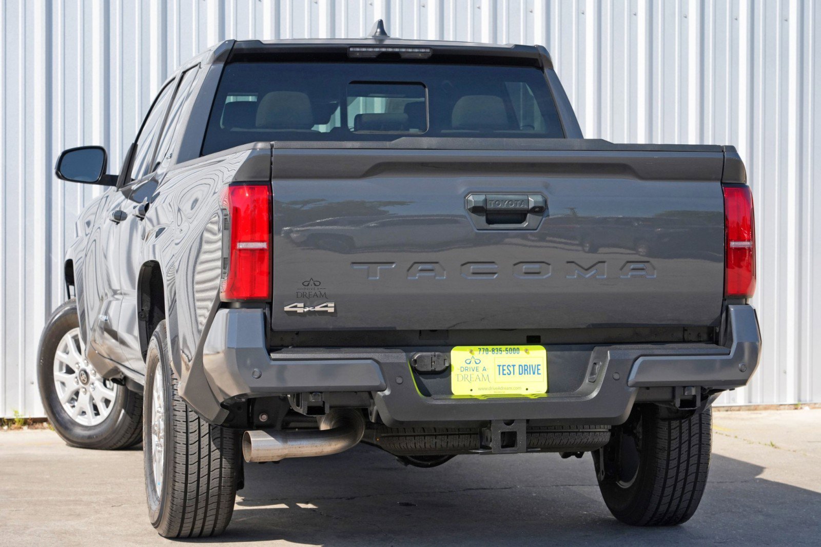 Used 2024 Toyota Tacoma SR5 w/ SR5 Upgrade Package image 6