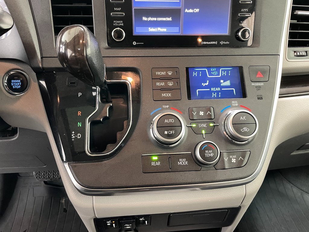 Used 2019 Toyota Sienna XLE image 35