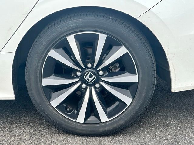 Used 2022 Honda Civic EX image 4