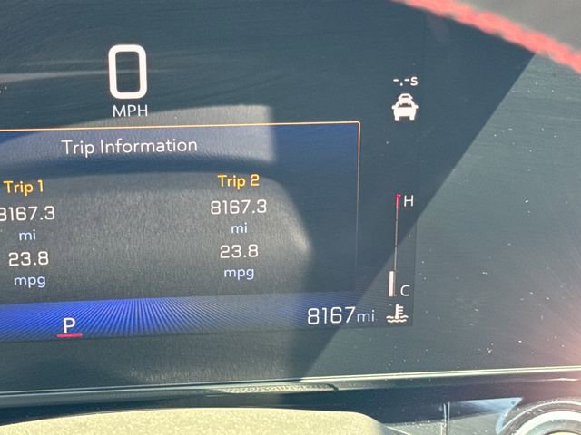 Used 2025 Chevrolet Trax RS image 17