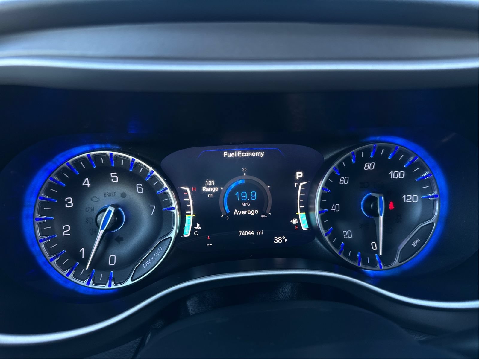 Used 2023 Chrysler Pacifica Touring-L FWD image 17