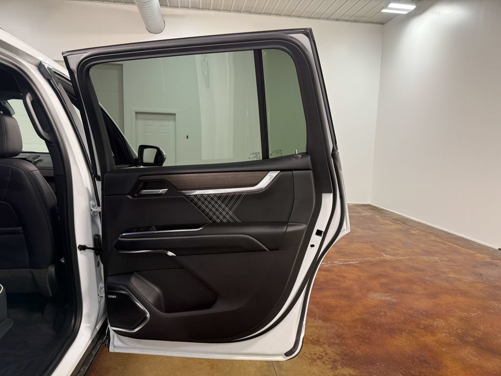 Used 2024 GMC Acadia Denali w/ LPO, Floor Liner Package FWD image 65
