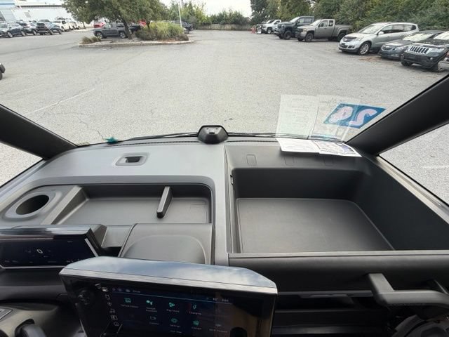 Used 2024 Chevrolet Brightdrop 600 w/ Commercial Equipment Package AWD/4WD image 34