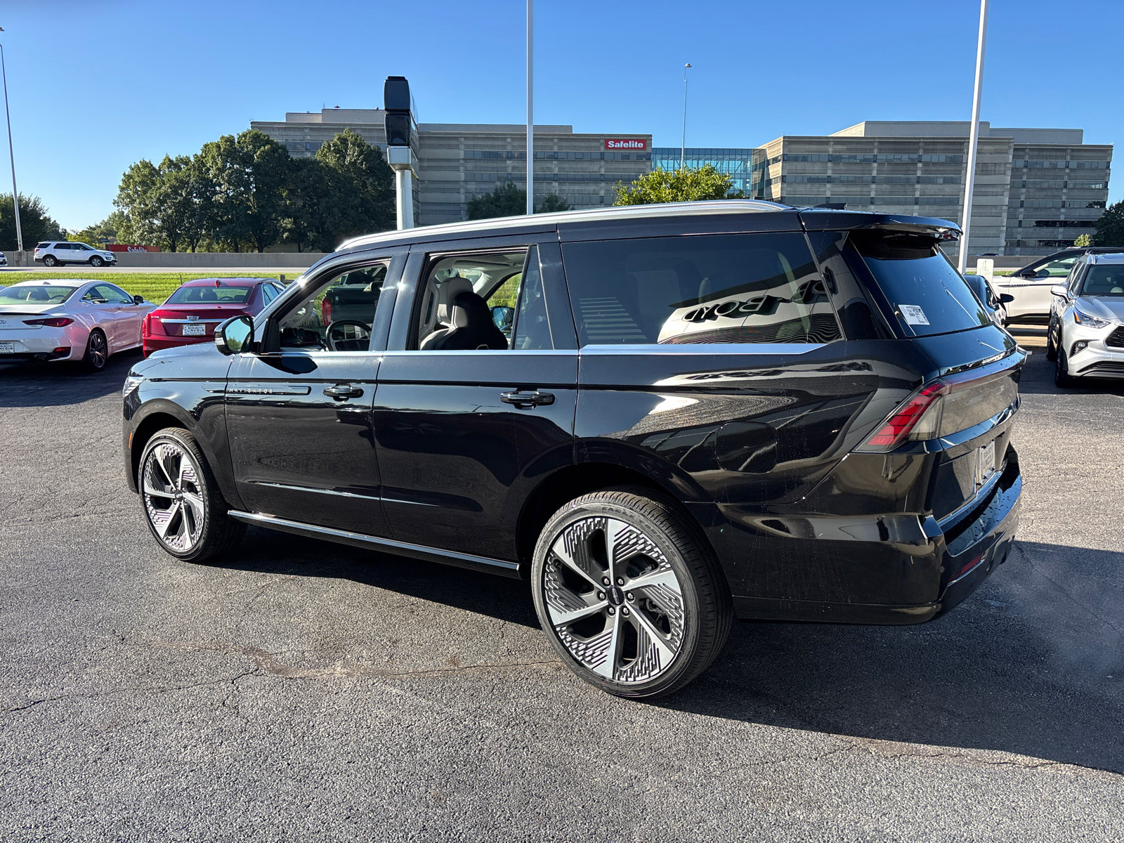 New 2027 Lincoln Navigator Black Label AWD/4WD image 5
