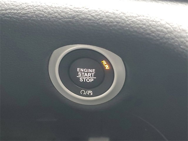 New 2026 Chrysler Pacifica Limited w/ Trailer Tow Group image 24