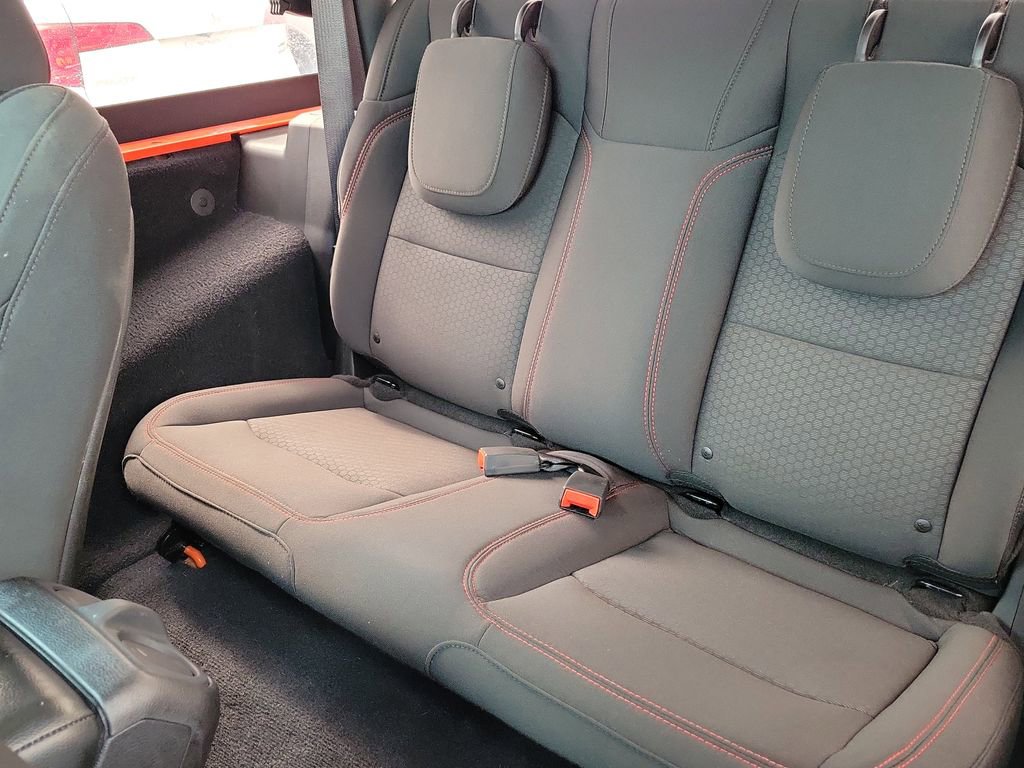 Used 2018 Jeep Wrangler Rubicon AWD/4WD image 10