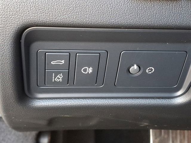 Used 2023 Jaguar F-TYPE R image 29