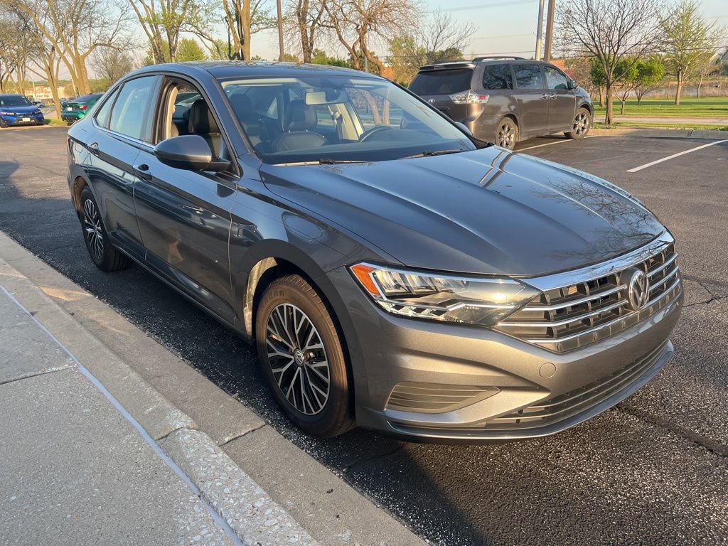 Used 2021 Volkswagen Jetta SE image 8