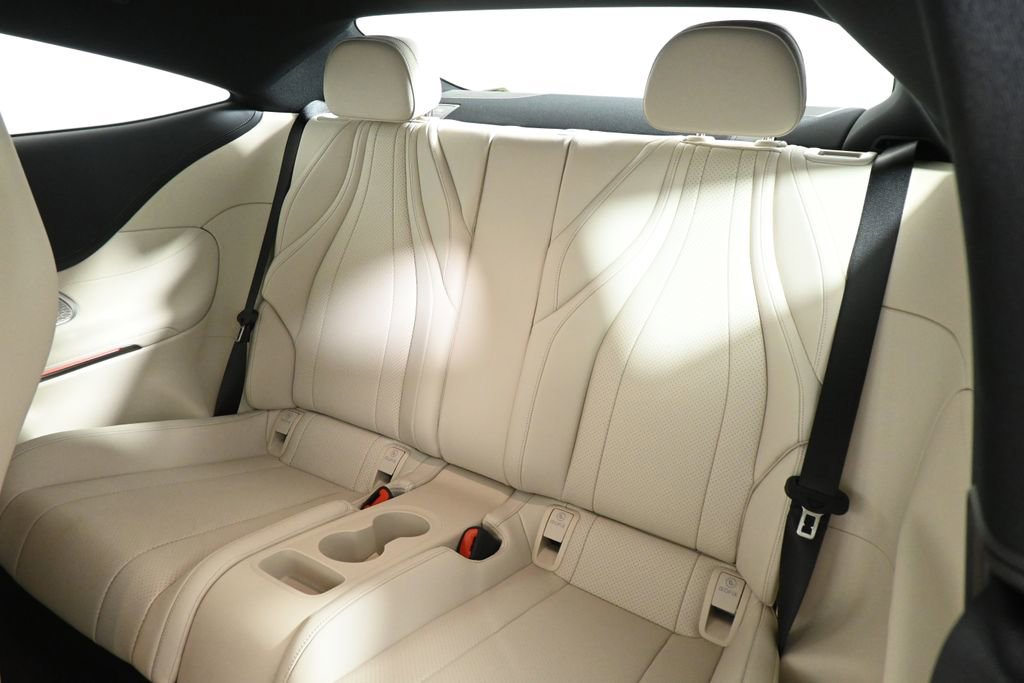 Certified 2026 Mercedes-Benz CLE 300 4MATIC Coupe image 4