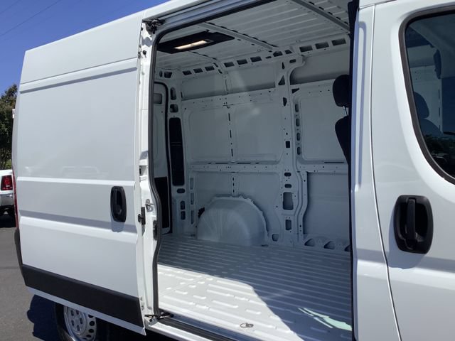 Used 2025 RAM ProMaster 1500 w/ Convenience Group FWD image 25