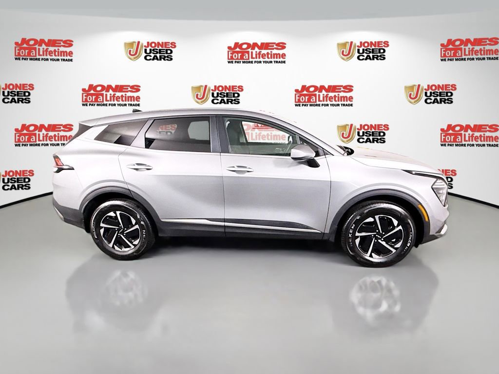 Used 2024 Kia Sportage LX image 16