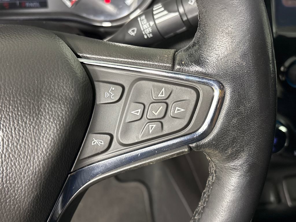 Used 2016 Chevrolet Cruze Premier FWD image 19