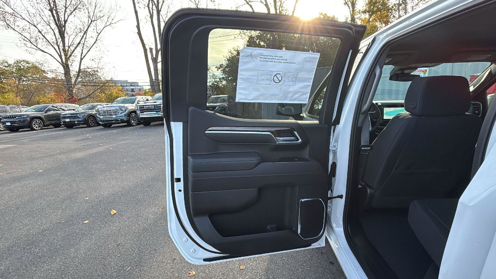 New 2026 GMC Sierra 1500 Elevation image 29