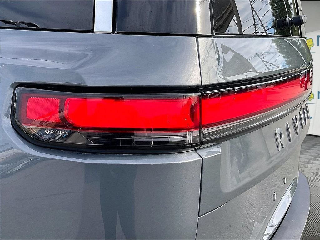 Used 2023 Rivian R1S Adventure Quad AWD/4WD image 33
