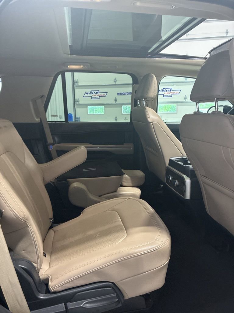Used 2023 Ford Expedition Limited AWD/4WD image 42