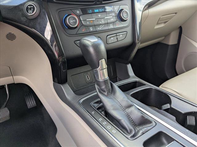Used 2017 Ford Escape Titanium image 11