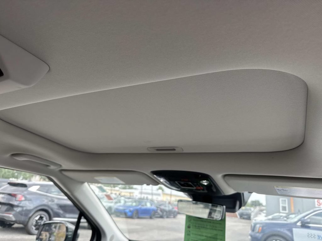 New 2025 Kia Carnival SX Prestige FWD image 16