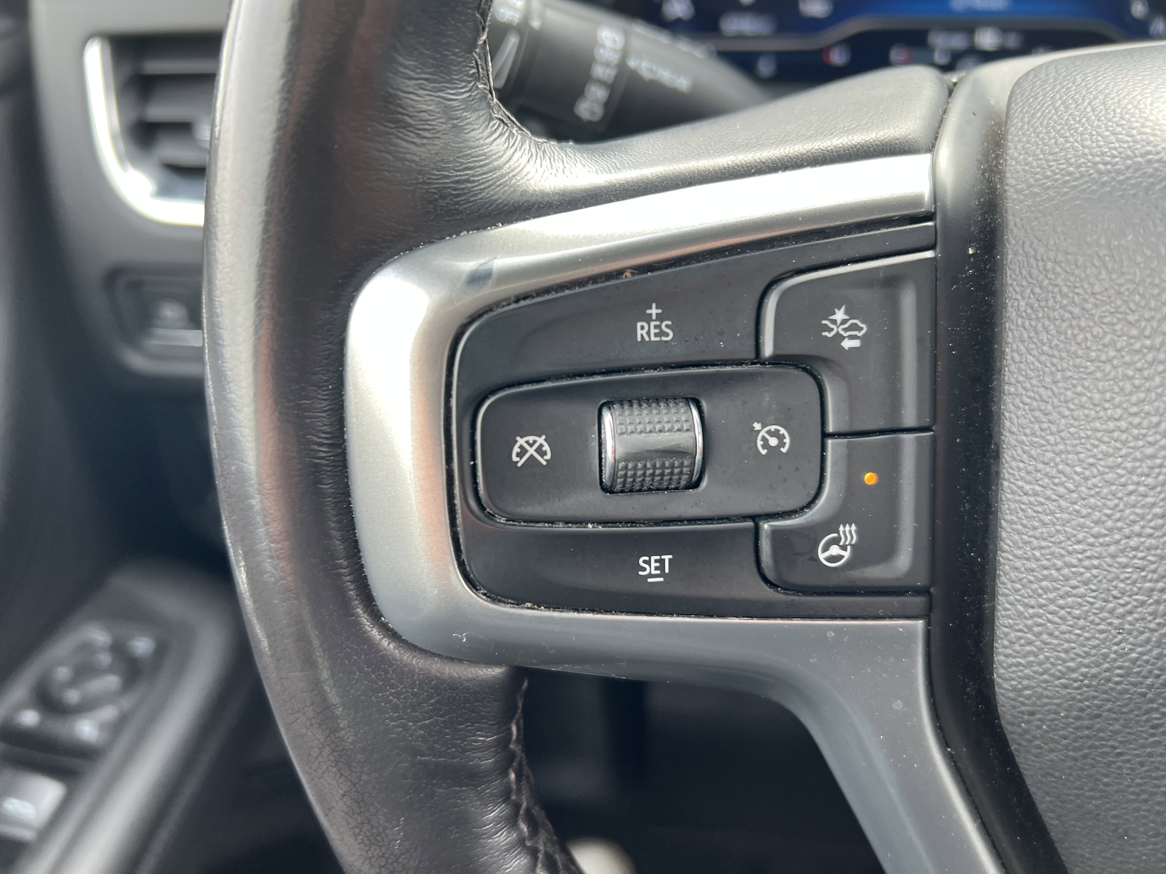 Certified 2022 Chevrolet Suburban Z71 w/ Z71 Off-Road Package image 22