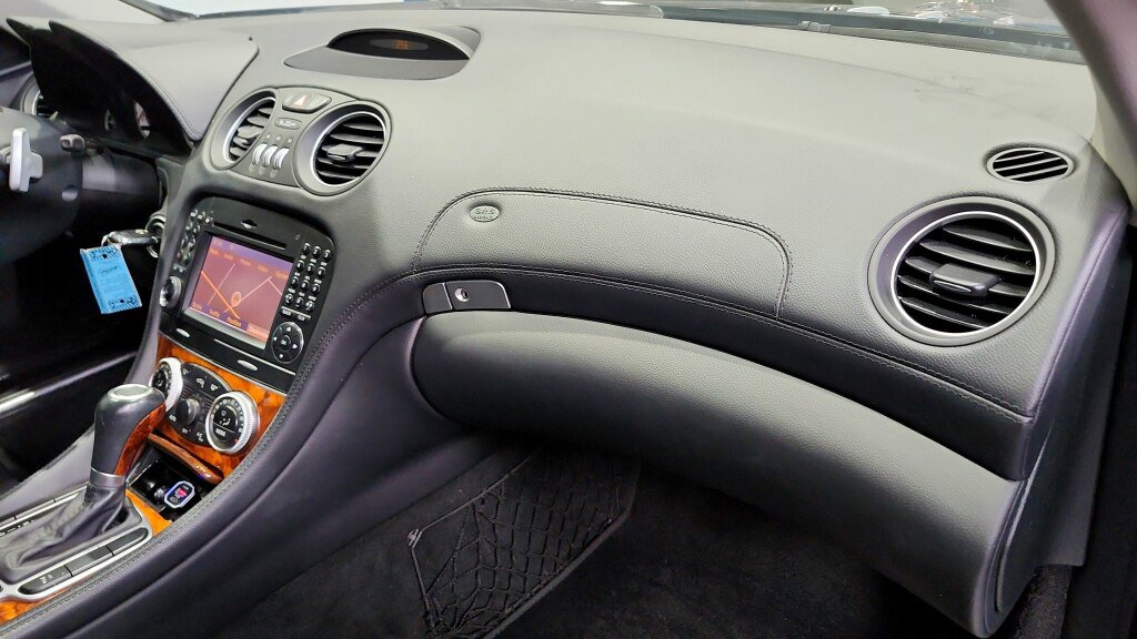 Used 2012 Mercedes-Benz SL 550 image 26