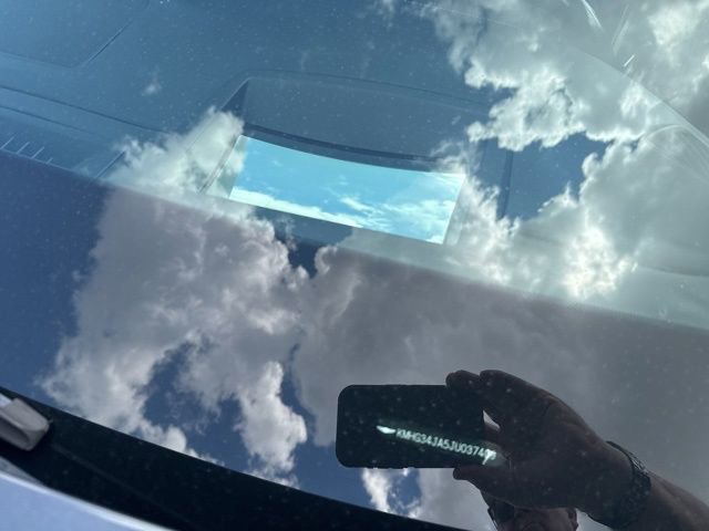 Used 2018 Genesis G90 3.3T Premium RWD image 7