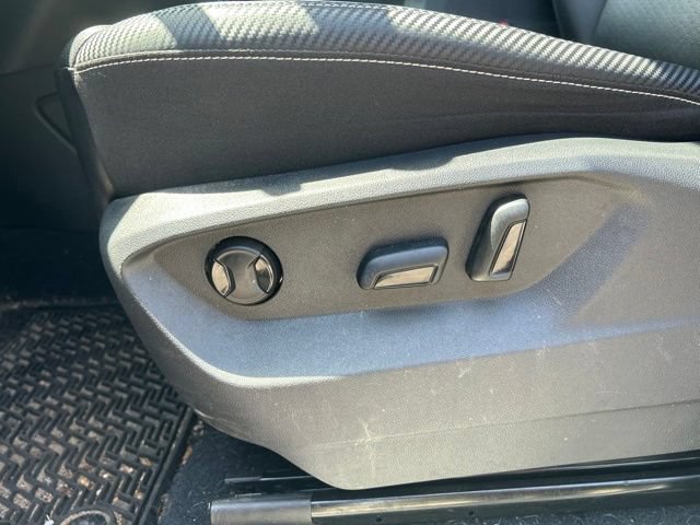 Used 2023 Volkswagen Atlas Cross Sport SE w/ Panoramic Sunroof Package FWD image 25