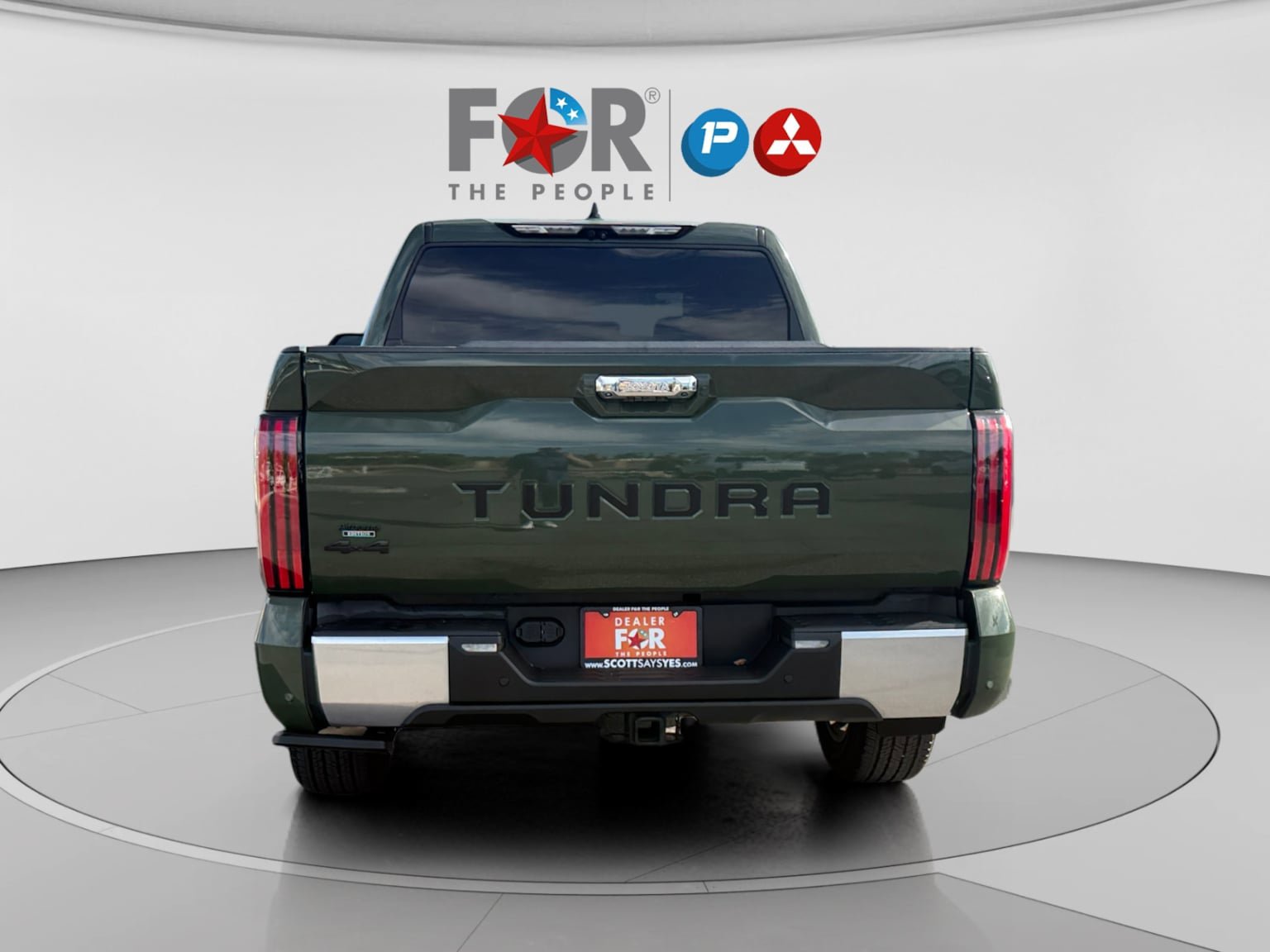 Used 2022 Toyota Tundra Limited w/ TRD Off-Road Package AWD/4WD image 4