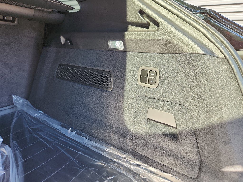 New 2026 Porsche Cayenne S image 48