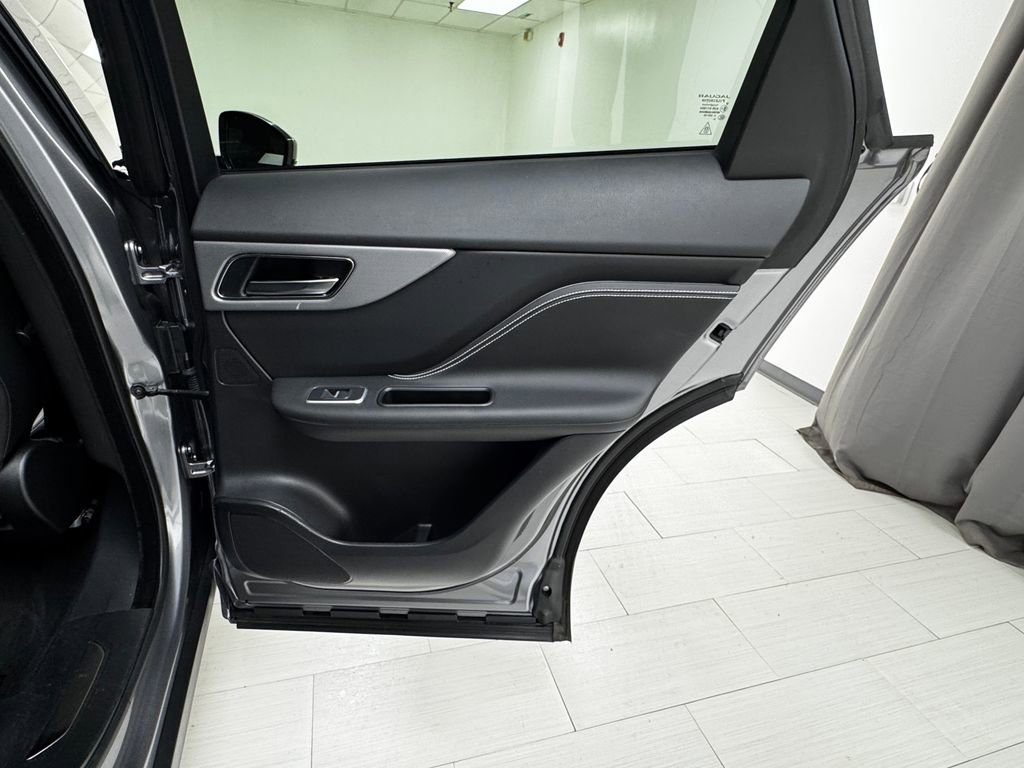Used 2020 Jaguar F-PACE S image 14