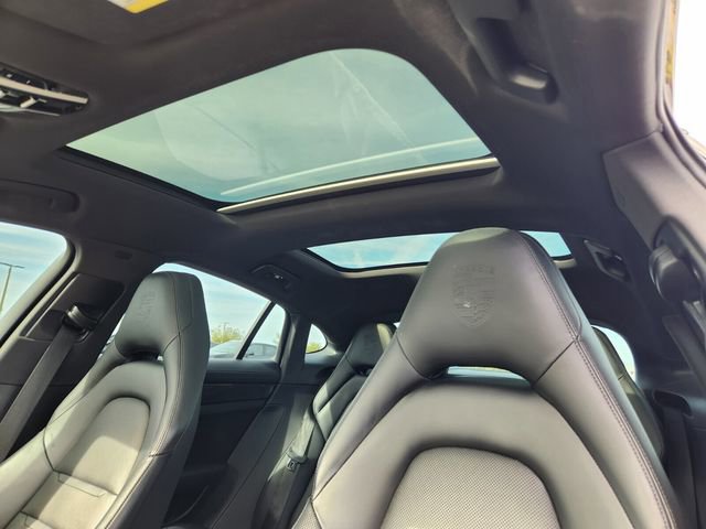 Used 2018 Porsche Panamera 4S image 21